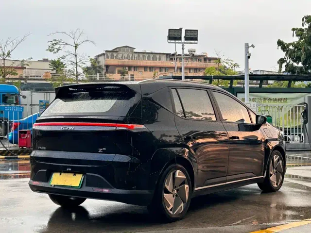 Hycan Z03 — Фото автомобиля 25