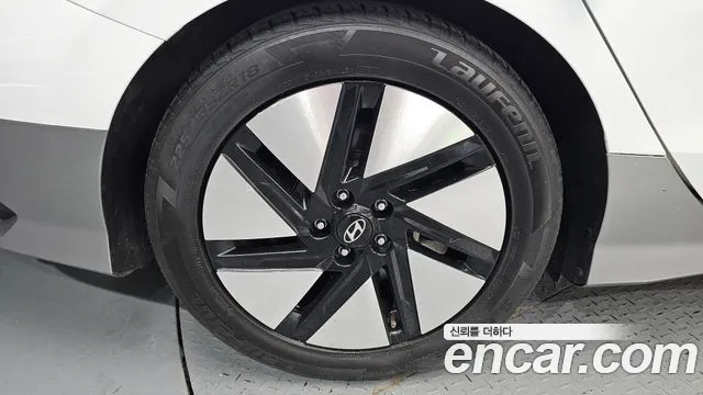 Hyundai Ioniq 6 — Фото автомобиля 5