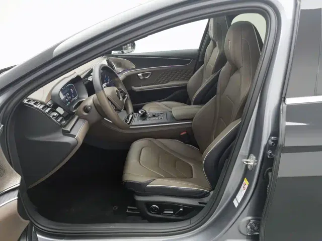 BYD Han — Фото автомобиля 10