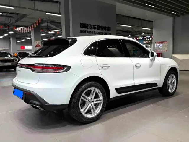 Porsche Macan — Фото автомобиля 4