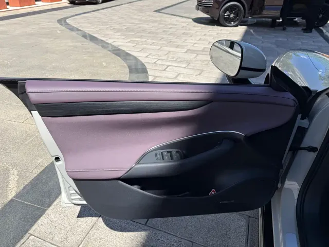 Xiaomi SU7 — Фото автомобиля 19