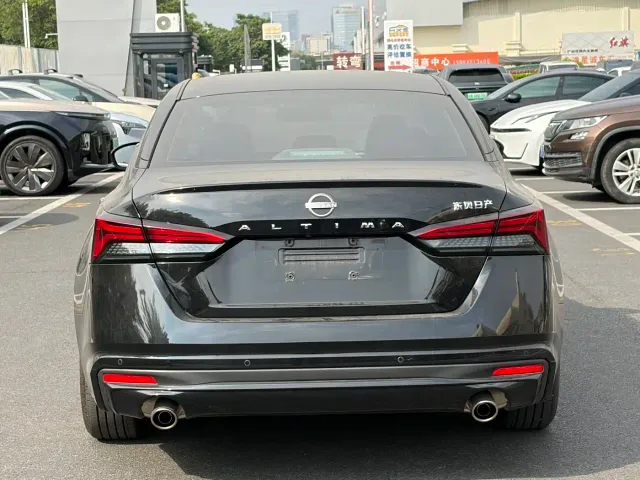 Nissan Teana — Фото автомобиля 11