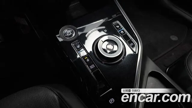 Kia Niro — Фото автомобиля 12