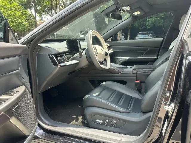 Dongfeng eπ 007 — Фото автомобиля 6