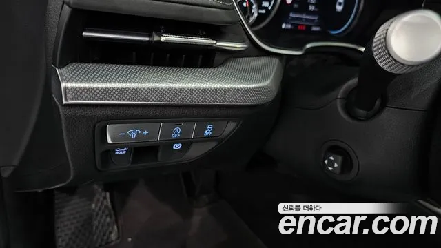 Genesis G80 Бензин 2.5 турбо AWD — Фото автомобиля 16