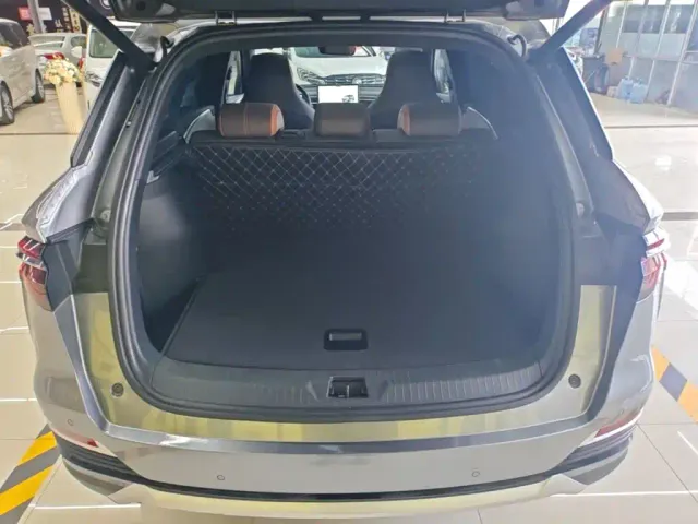 BYD Song Pro — Фото автомобиля 18