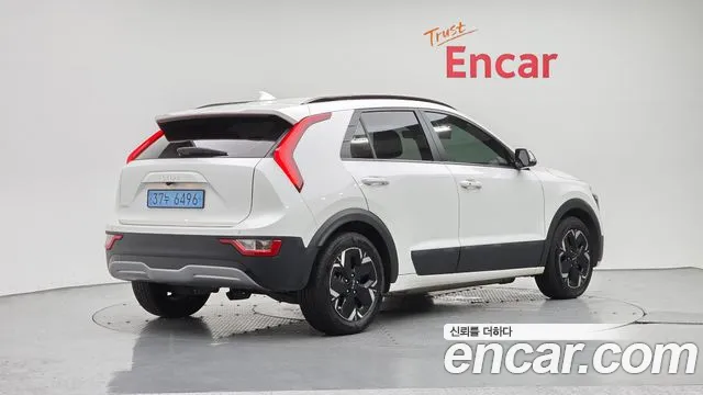 Kia Niro Niro (New) — Фото автомобиля 2
