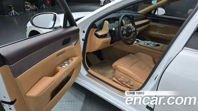 Genesis G90 Бензин 3.5 турбо AWD — Фото автомобиля 11