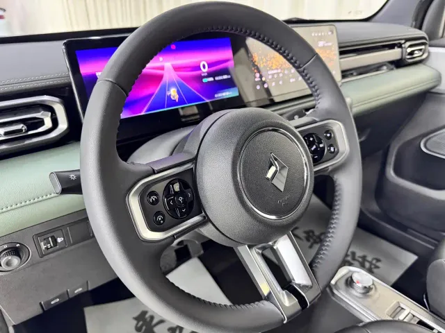Baojun Yep — Фото автомобиля 8