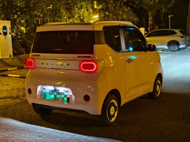 Wuling Hongguang Mini EV — Фото автомобиля 8