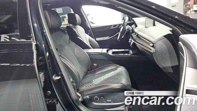 Genesis G80 RG3 — Фото автомобиля 12