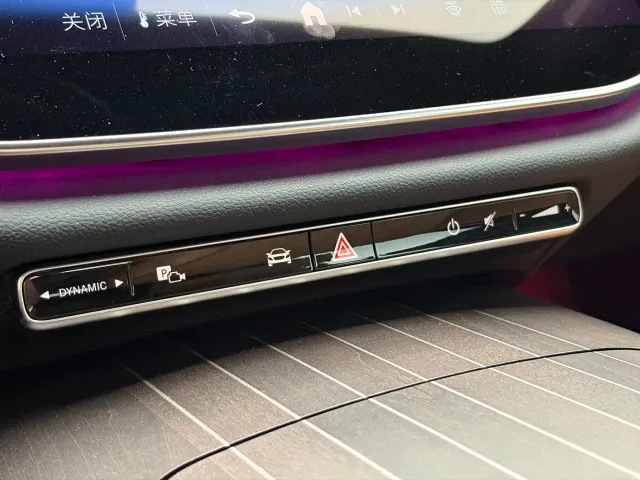 Mercedes-Benz E-Class — Фото автомобиля 19