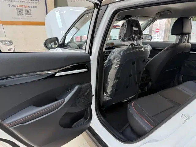 Kia Seltos — Фото автомобиля 16