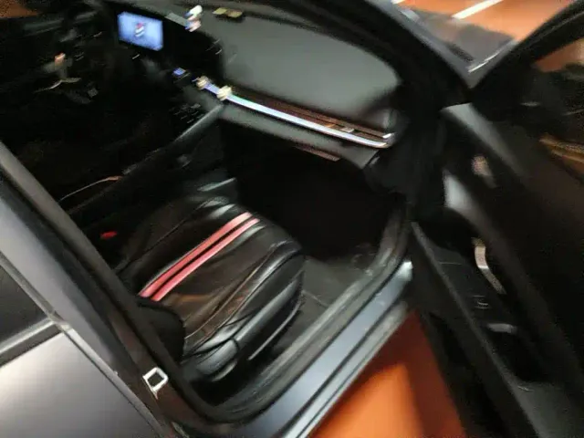 Hyundai Elantra — Фото автомобиля 13