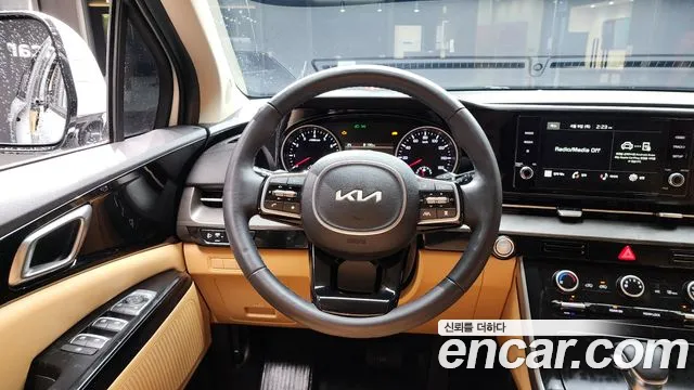 Kia Canival Carnival 4 поколение Бензин 11 мест Prestige — Фото автомобиля 12