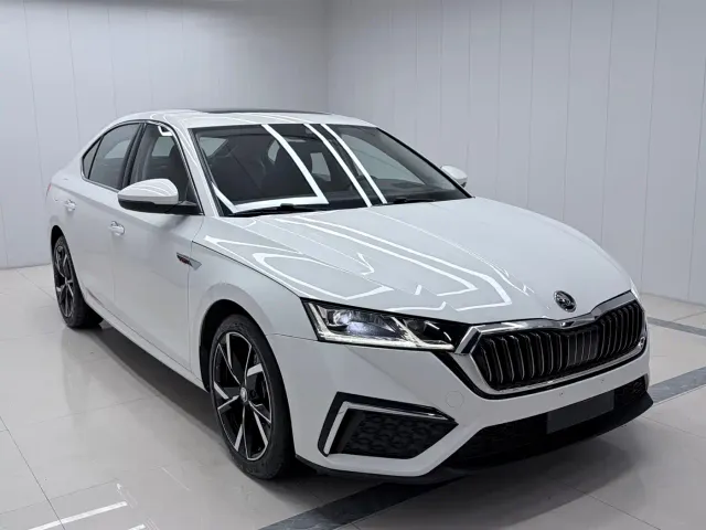 Skoda Octavia — Фото автомобиля 3