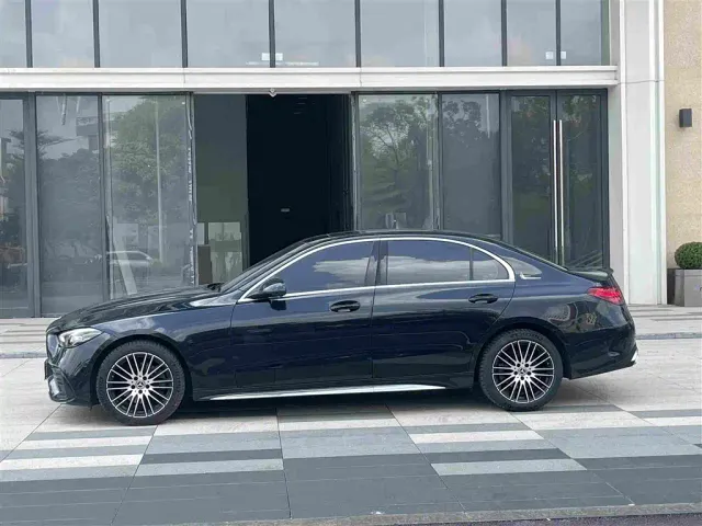 Mercedes-Benz C-Class — Фото автомобиля 4