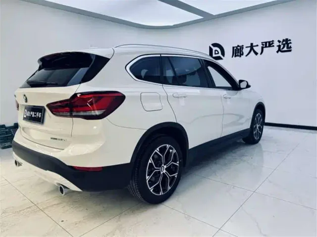 BMW X1 — Фото автомобиля 15