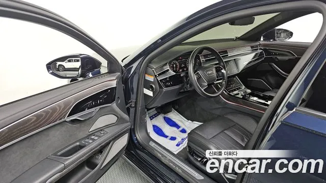 Audi A8 55 TFSI quattro Premium LWB — Фото автомобиля 10