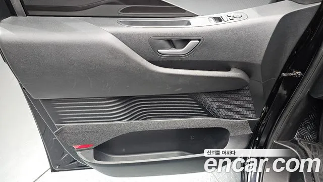 Hyundai Staria — Фото автомобиля 13