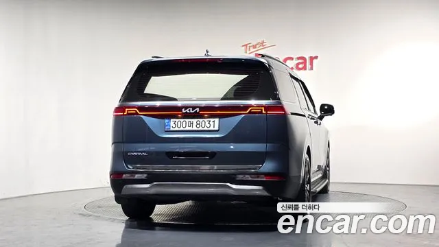 Фотография автомобиля — Kia Canival