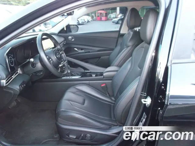 Hyundai Avante CN7 — Фото автомобиля 8