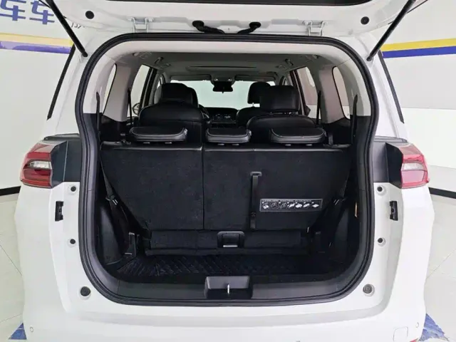 GAC Trumpchi M6 — Фото автомобиля 4