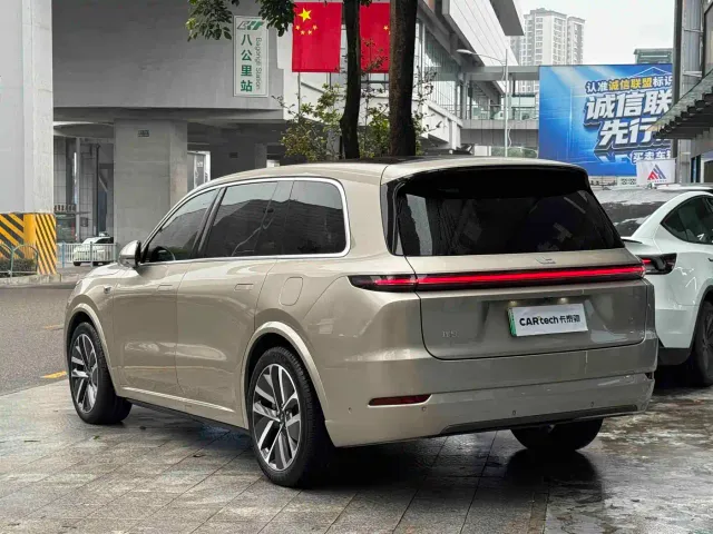 Li Auto L9 — Фото автомобиля 2