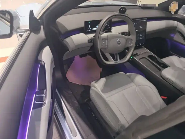 Nio ET5 — Фото автомобиля 15