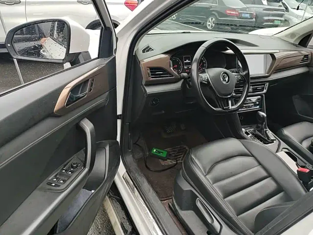Volkswagen Tharu — Фото автомобиля 15