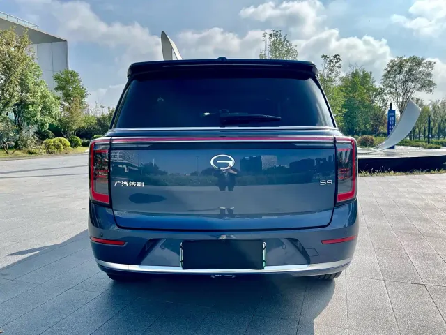 GAC Trumpchi Xiangwang S9 — Фото автомобиля 19