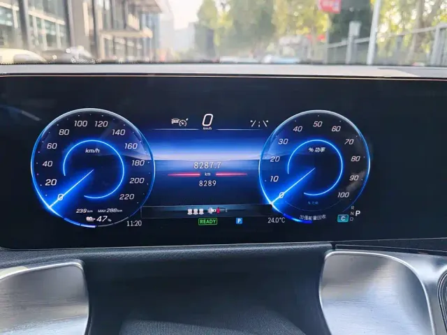 Mercedes-Benz EQB — Фото автомобиля 16