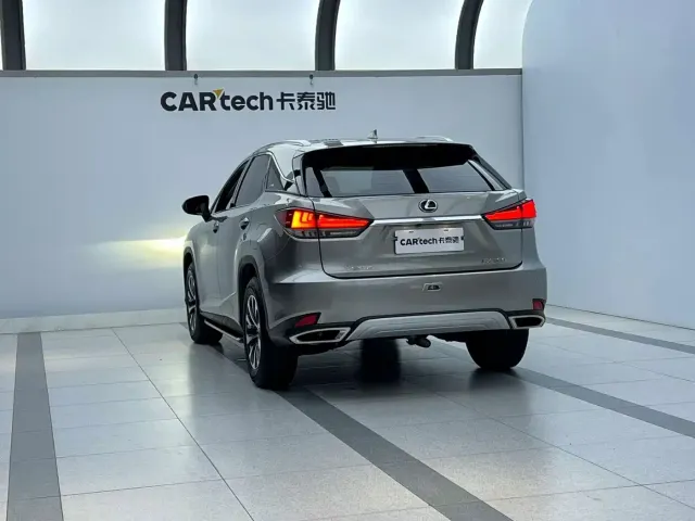 Lexus RX — Фото автомобиля 4