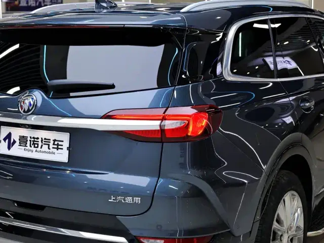 Buick Enclave — Фото автомобиля 15