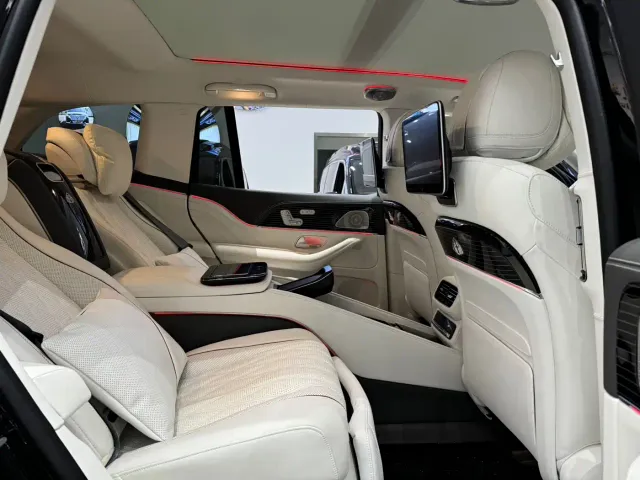 Mercedes-Benz GLS-Class — Фото автомобиля 11