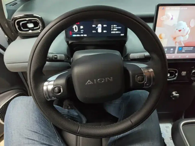 GAC Aion UT — Фото автомобиля 10