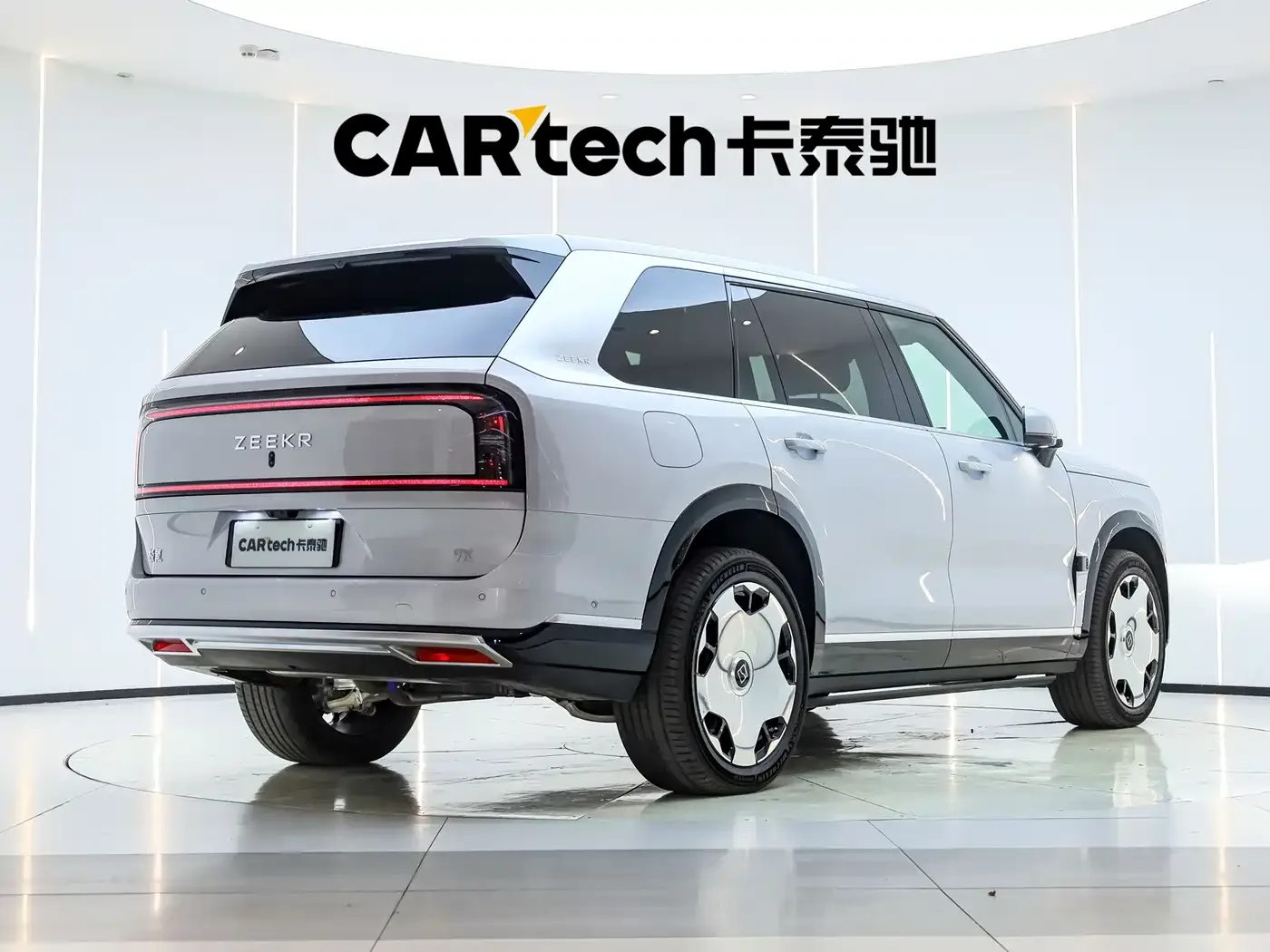 ZEEKR Zeekr 9X 2025 Model Standard — Фото автомобиля 3