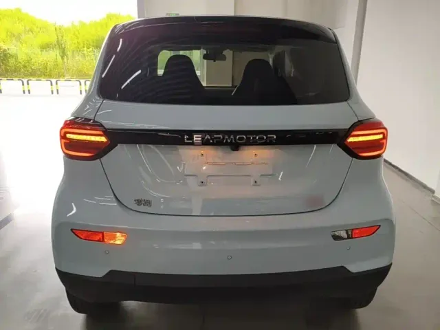 Leapmotor T03 — Фото автомобиля 5