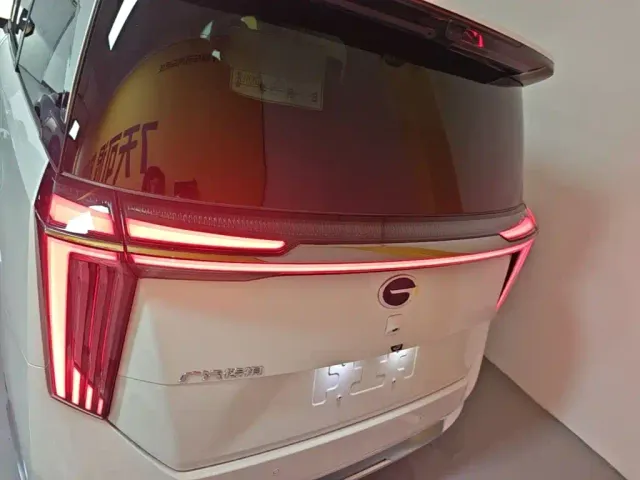 GAC Trumpchi Xiangwang M8 — Фото автомобиля 5