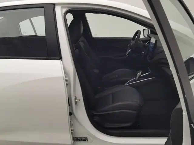 Chevrolet Cavalier — Фото автомобиля 23