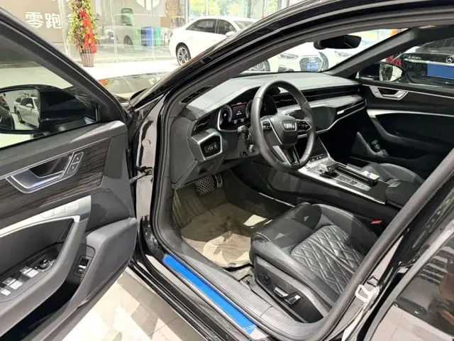 Audi A6L — Фото автомобиля 4