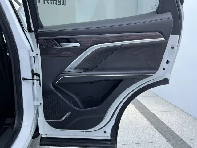 Haval H6 — Фото автомобиля 15