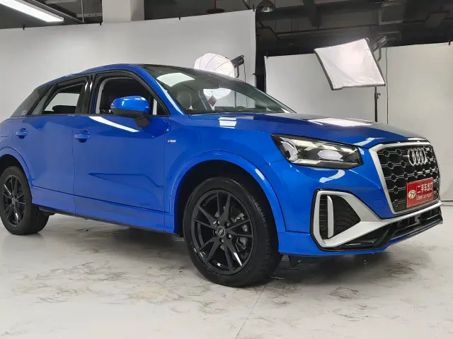 Audi Q2L — Фото автомобиля 2