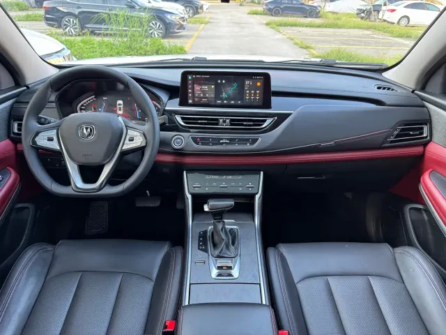 Changan CS75 — Фото автомобиля 10