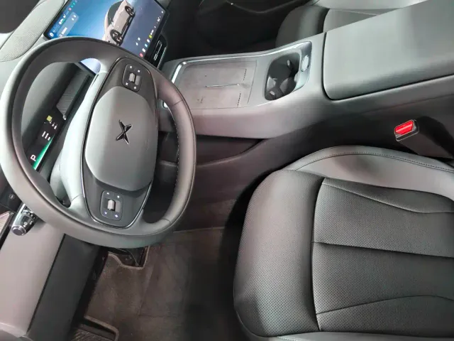 Xpeng P7+ — Фото автомобиля 4