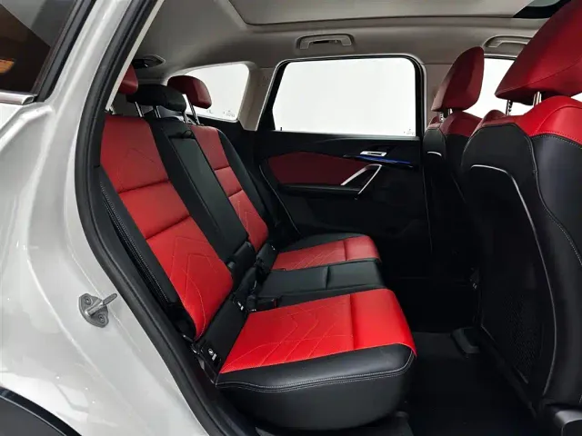 BMW X1 — Фото автомобиля 14