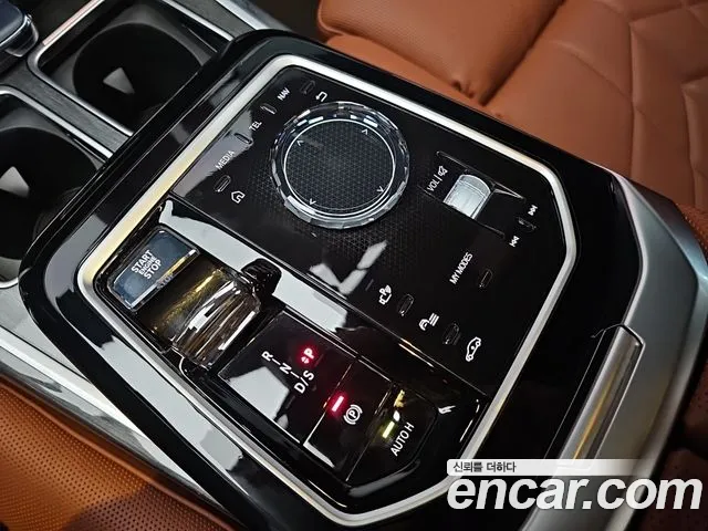 BMW 7-Series 7 серия (G70) — Фото автомобиля 9