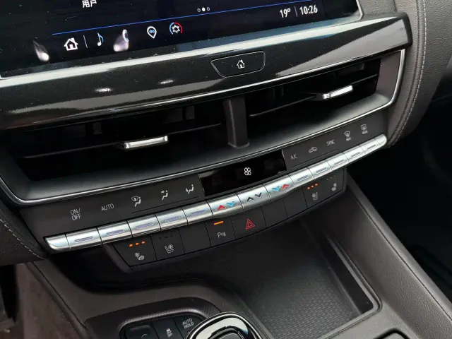 Cadillac CT5 — Фото автомобиля 10