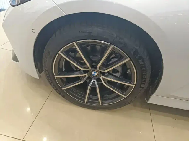 BMW 3 Series — Фото автомобиля 22