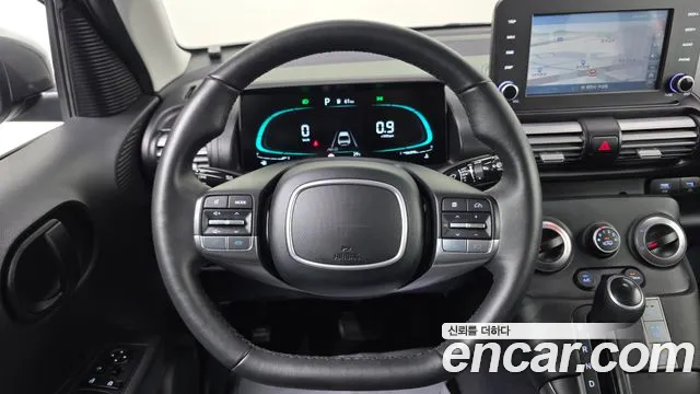 Hyundai Casper Casper Essential Light — Фото автомобиля 15